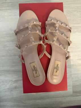 Valentino Garavani Rockstud Flat Slide Sandal